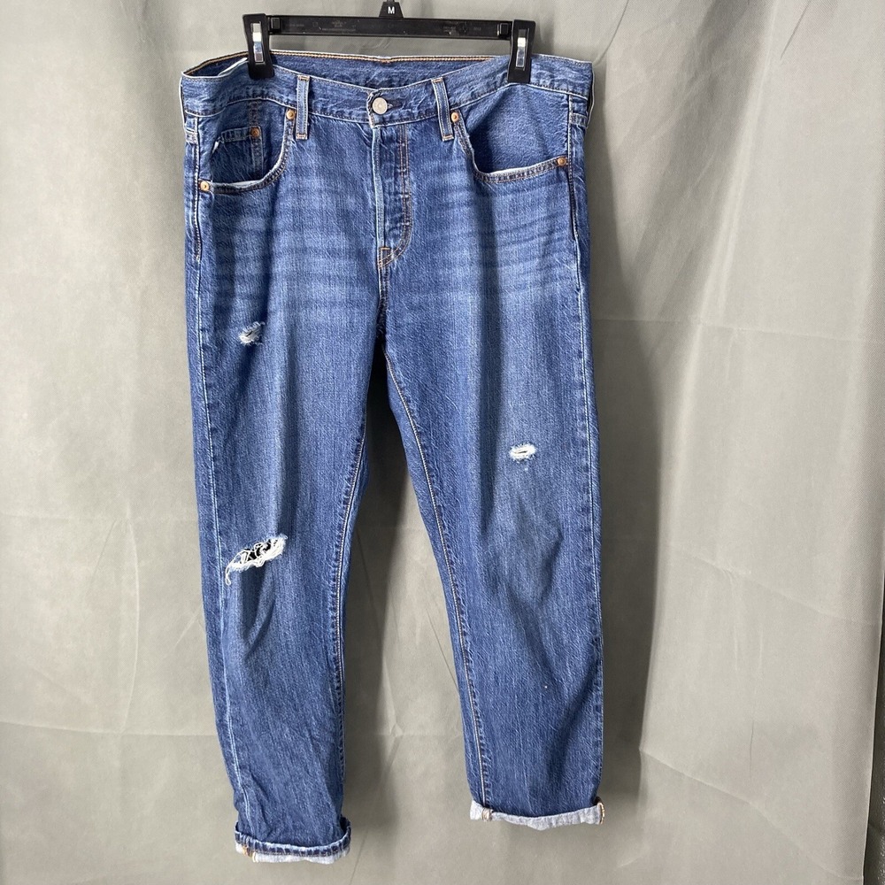 Levis Jeans Men Size 32x28* 501 Tapered Distressed Straight Medium Wash Denim